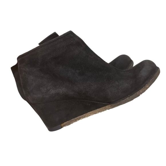 Stuart Weitzman Black Suede Wedge Booties Women’s 6.5 M - Picture 10 of 10